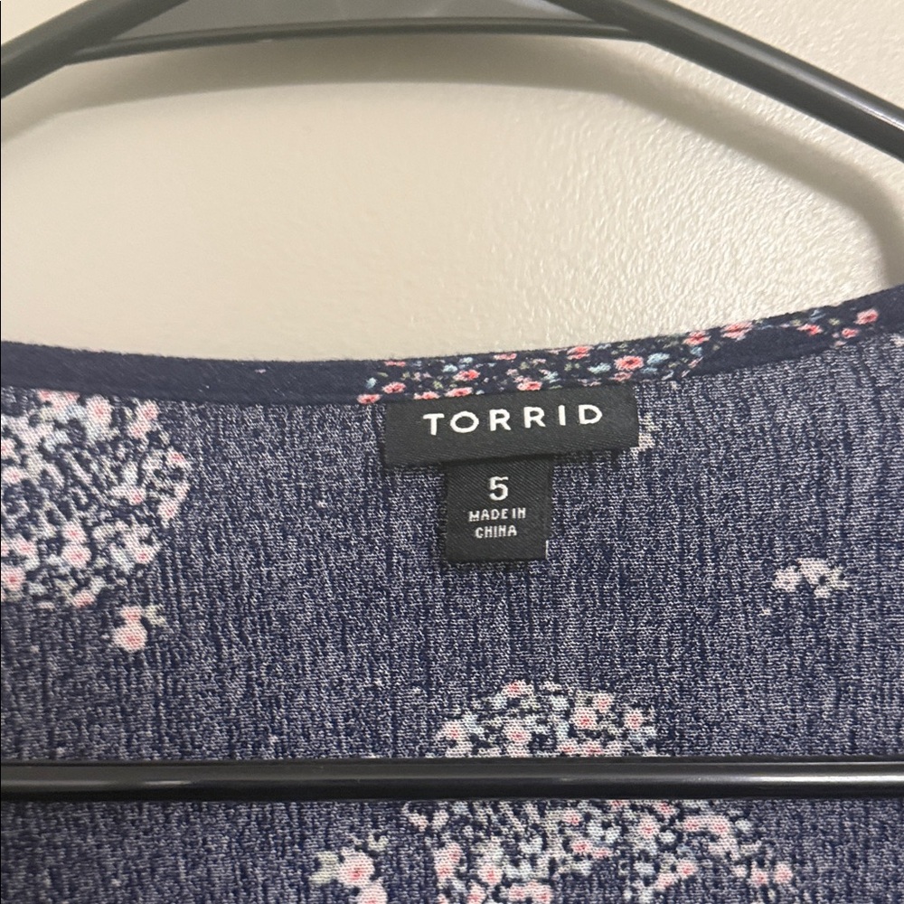 Torrid Dark Blue Skull Long Sleeve Top - Picture 3 of 4